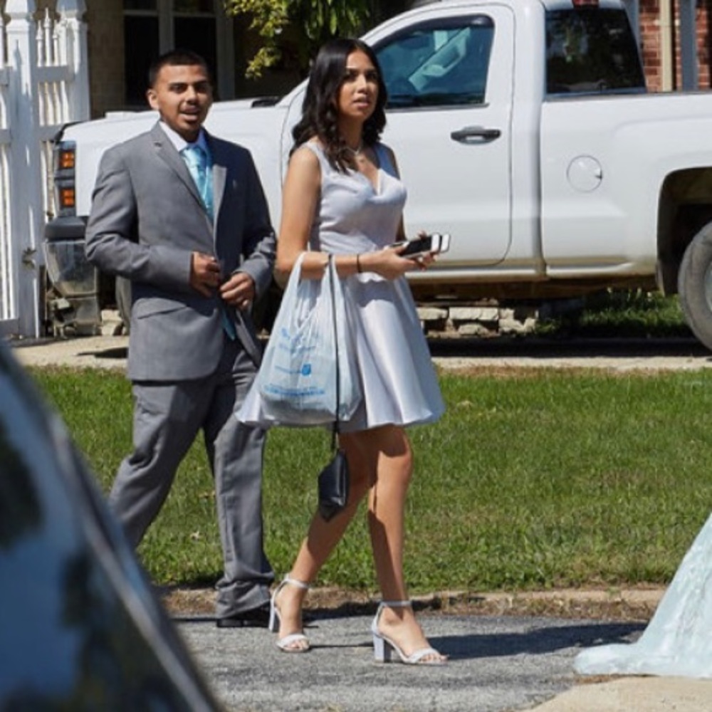 dress - Picture 2 of 3